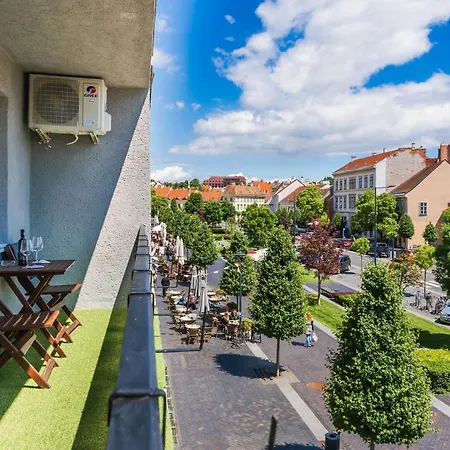 Central Residence Sopron Exterior foto